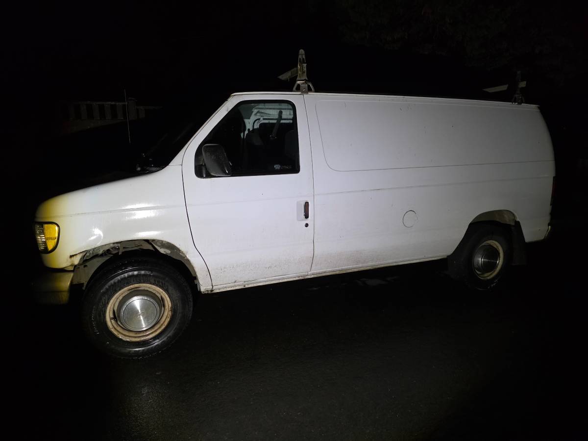 Ford-e-250-econoline-1993-white-1