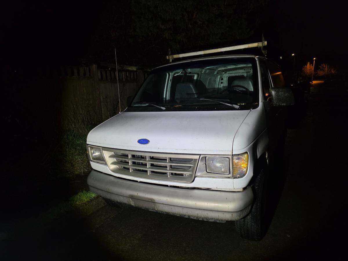 Ford-e-250-econoline-1993-white-2