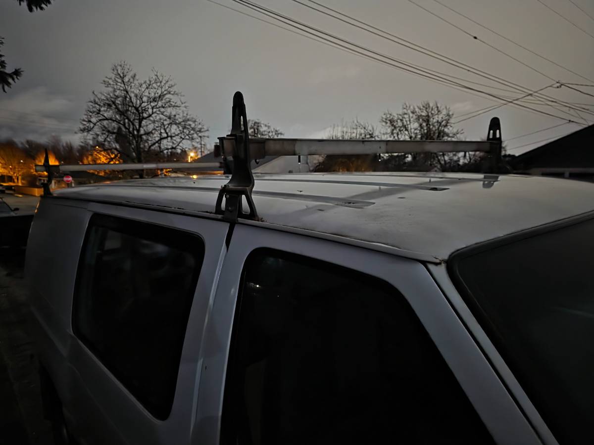 Ford-e-250-econoline-1993-white-5