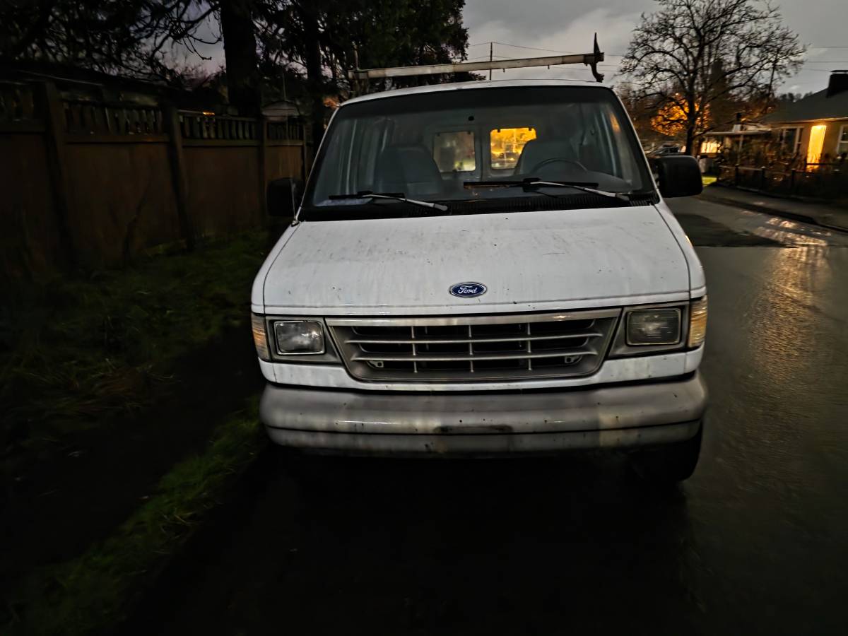 Ford-e-250-econoline-1993-white-6