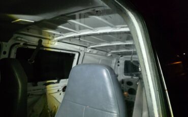 Ford-e-250-econoline-1993-white-9