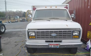 Ford-e-350-econoline-1984-1
