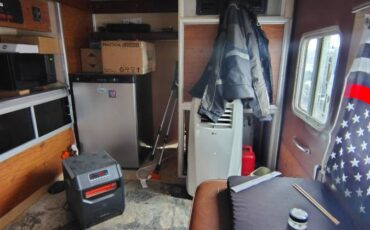 Ford-e-350-econoline-1984-3