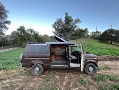 Ford-e-350-econoline-1986-10