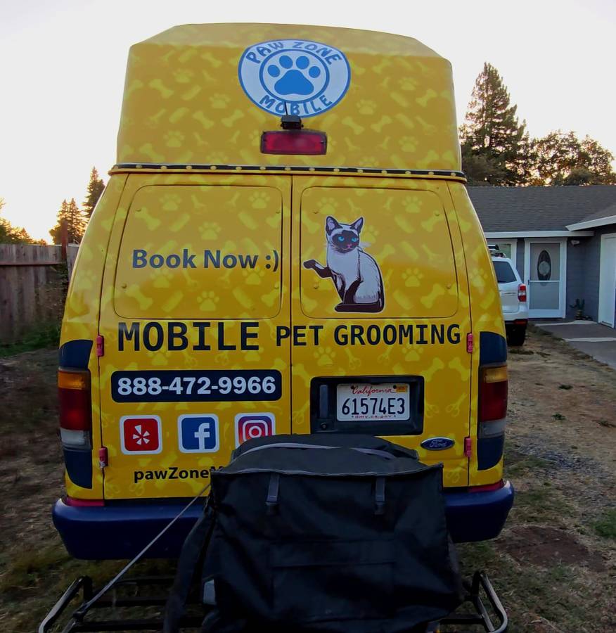 Ford-e-350-econoline-1993-white-1