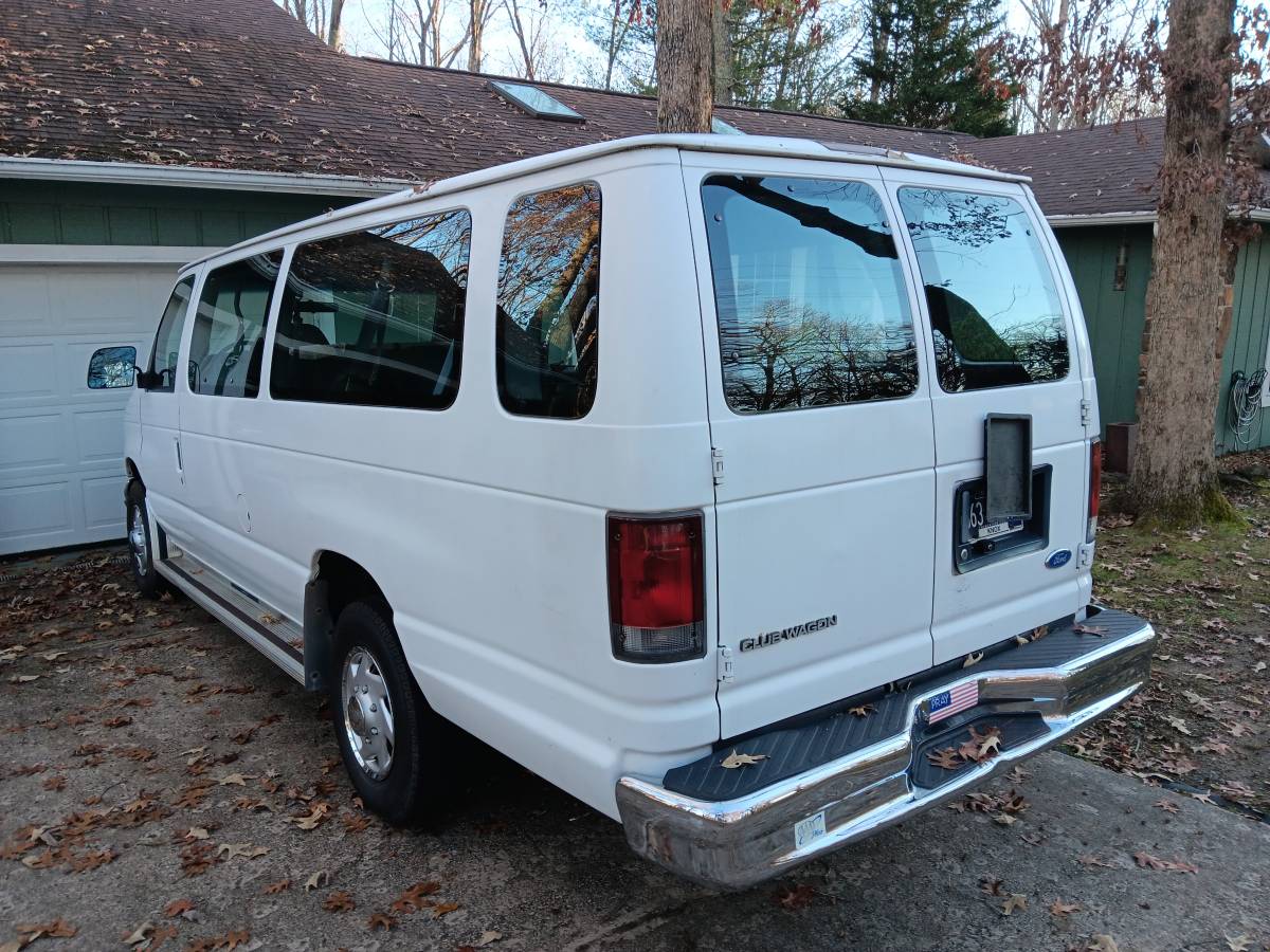 Ford-e-350-econoline-1996-white-11