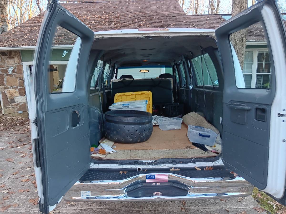 Ford-e-350-econoline-1996-white-2