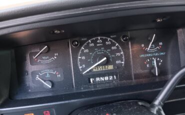 Ford-e-350-econoline-1996-white-4