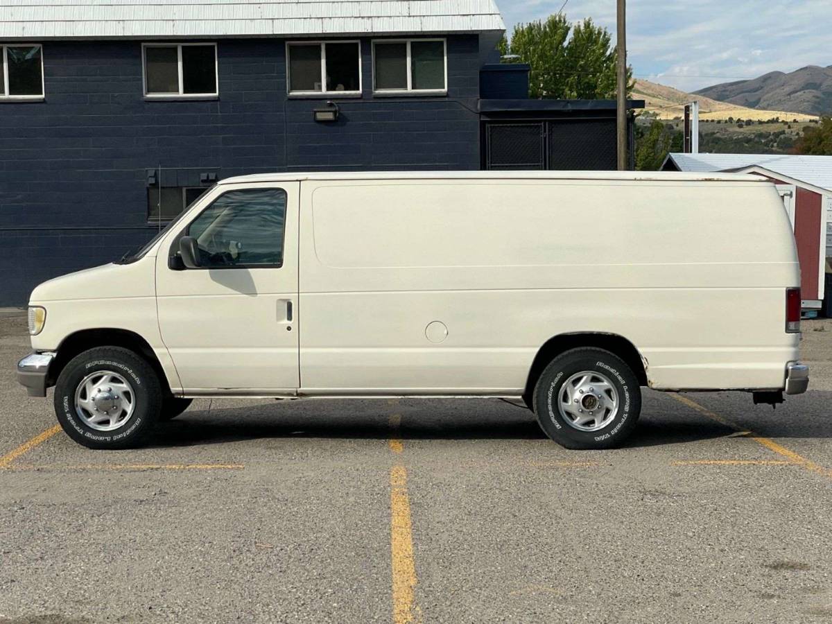 Ford-e-350-econoline-diesel-1995-white-2