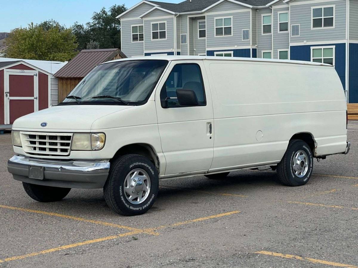 Ford-e-350-econoline-diesel-1995-white