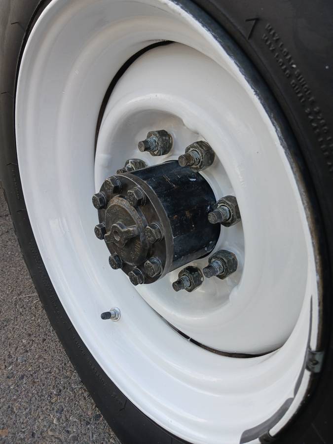 Ford-e-350-econoline-van-1976-white-14