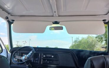 Ford-e-350-econoline-van-1976-white-3