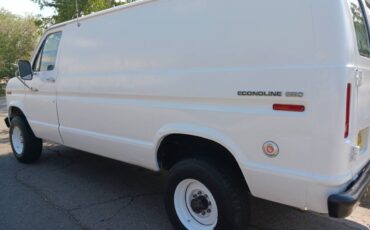 Ford-e-350-econoline-van-1976-white-8