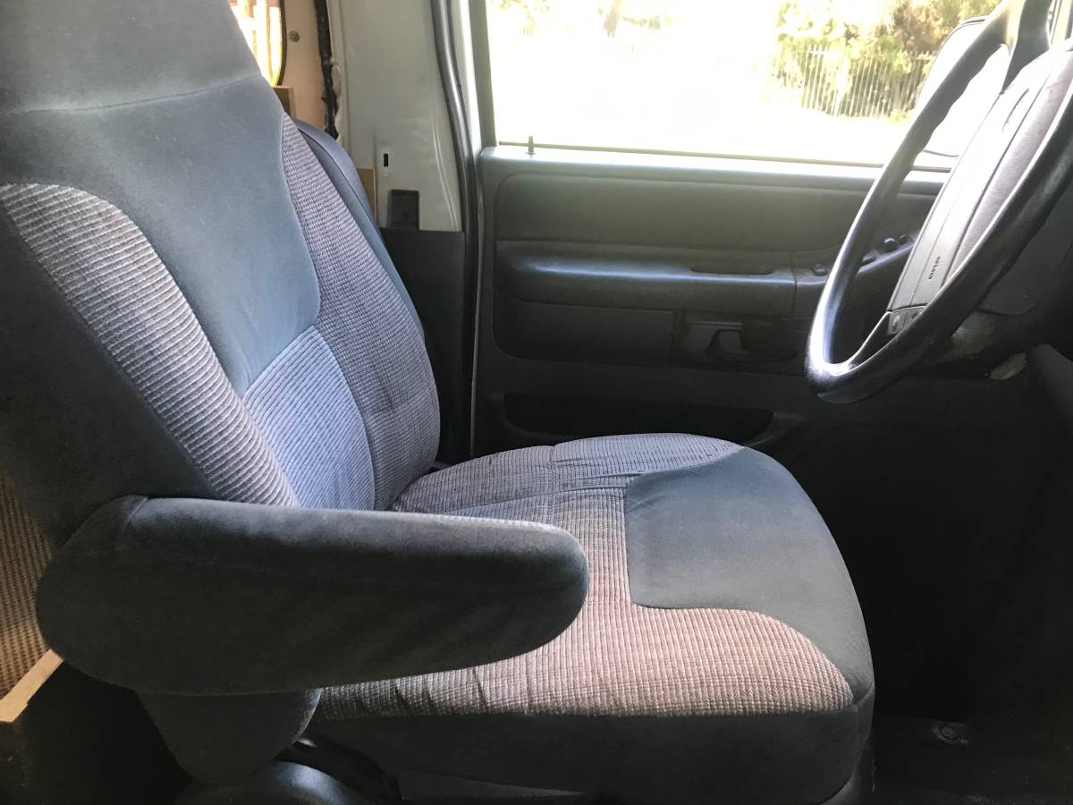 Ford-e-350-econoline-xl-1995-white-9