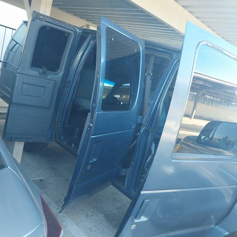 Ford-e-350-econoline-xl-1996-blue-18