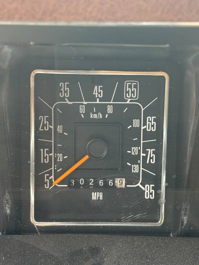 Ford-e-350-ford-econoline-1984-white-11