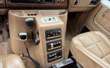 Ford-e-350-ford-econoline-1984-white-12