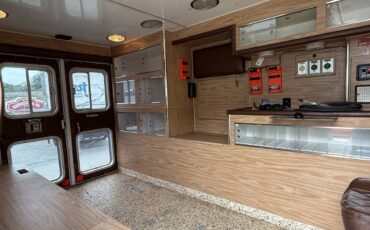 Ford-e-350-ford-econoline-1984-white-20