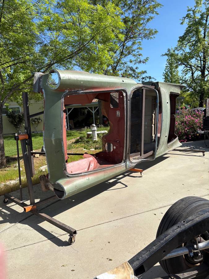 Ford-e-series-1957-green-1