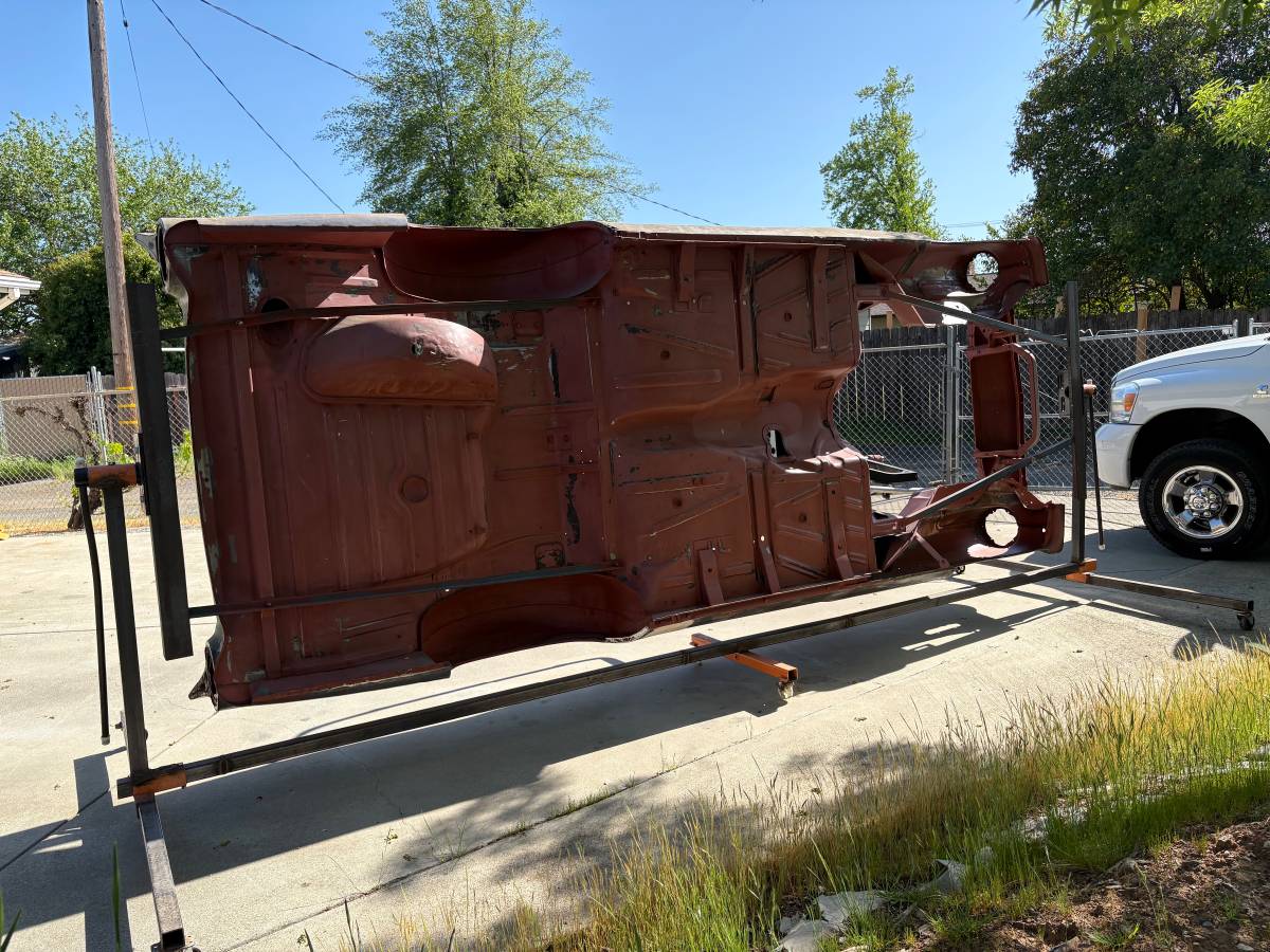 Ford-e-series-1957-green-2