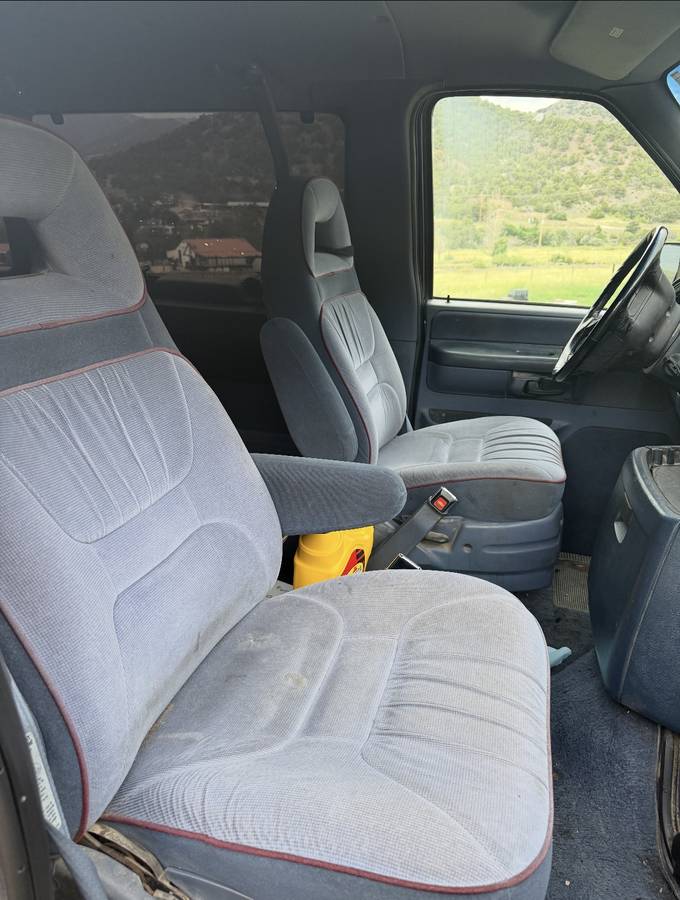 Ford-e150-cargo-van-1994-blue-6