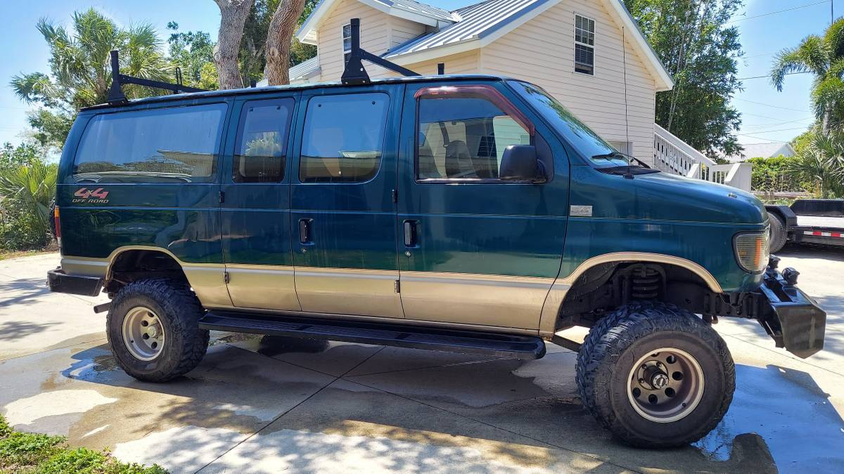 Ford-e150-cargo-van-1994-green-1