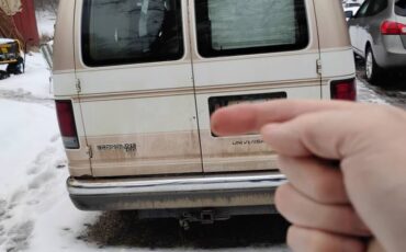 Ford-e150-conversion-van-1995-white-2