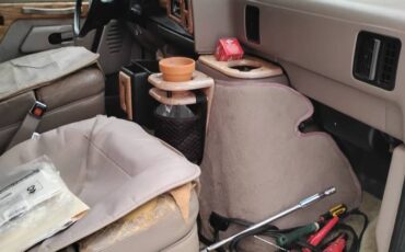 Ford-e150-conversion-van-1995-white-5