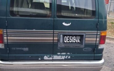 Ford-e150-winnebago-conversion-1994-green-11