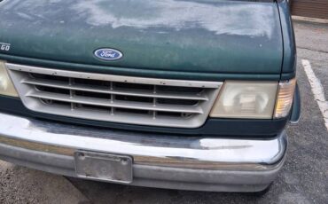 Ford-e150-winnebago-conversion-1994-green-12