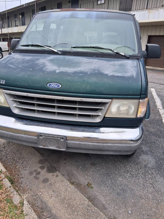 Ford-e150-winnebago-conversion-1994-green-12