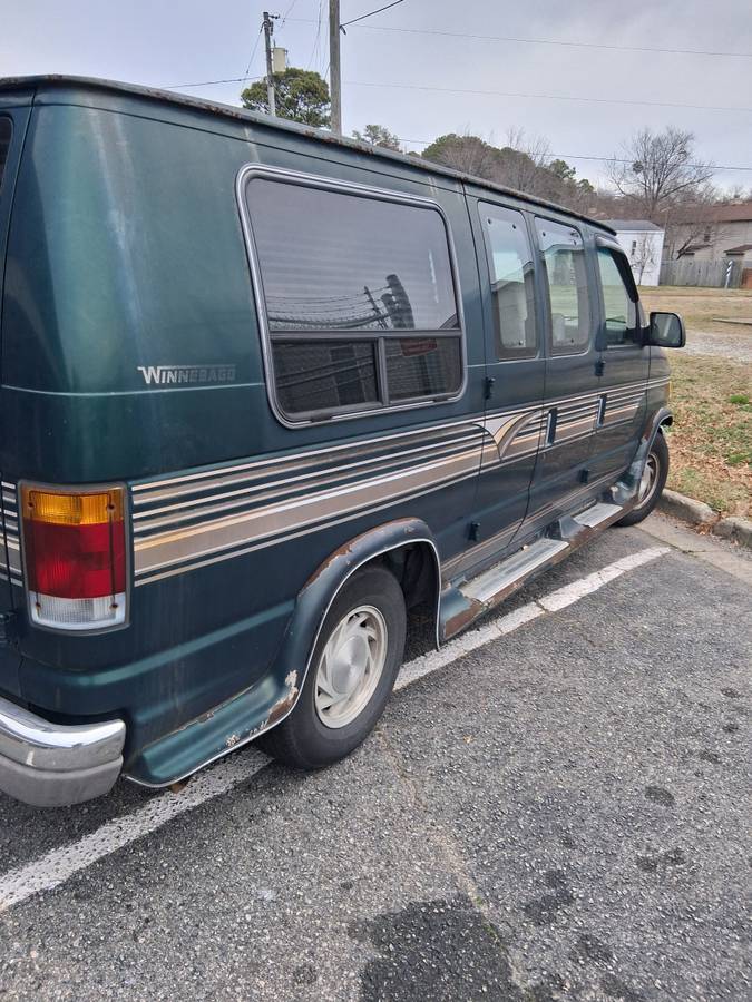 Ford-e150-winnebago-conversion-1994-green-2