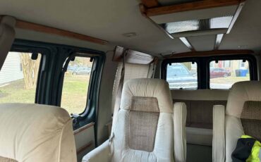 Ford-e150-winnebago-conversion-1994-green-8