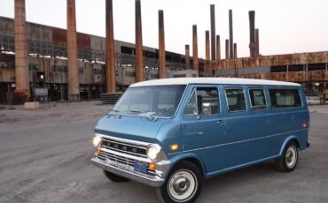 Ford-e200-1972-blue-11
