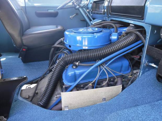 Ford-e200-1972-blue-14