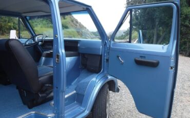 Ford-e200-1972-blue-19