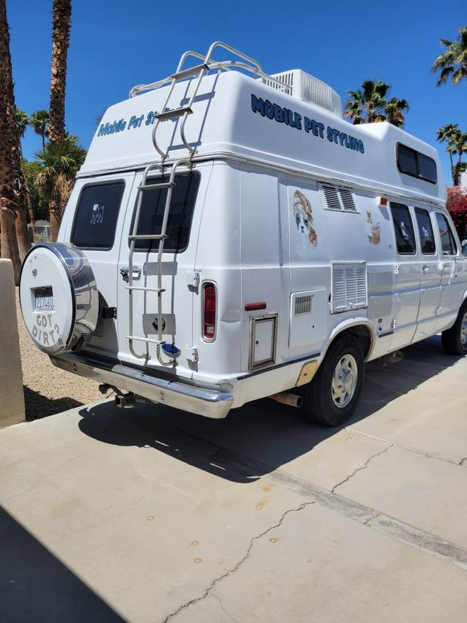 Ford-e250-1990-white-3