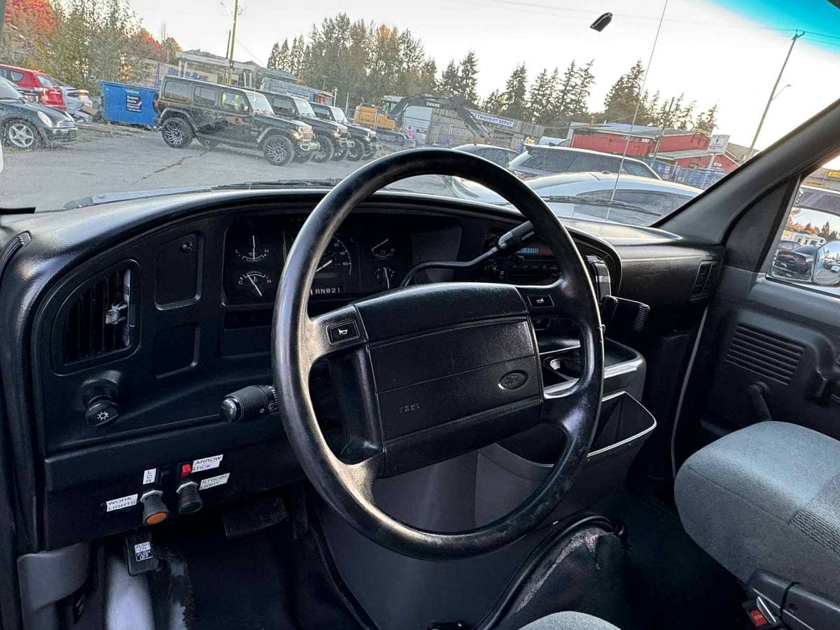 Ford-e250-econoline-1993-blue-13