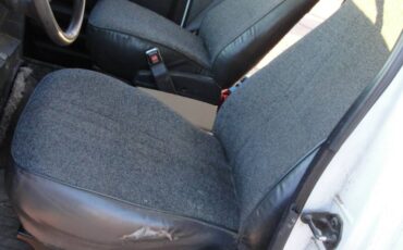 Ford-e250-econoline-cargo-van-1996-white-13