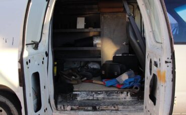 Ford-e250-econoline-cargo-van-1996-white-16