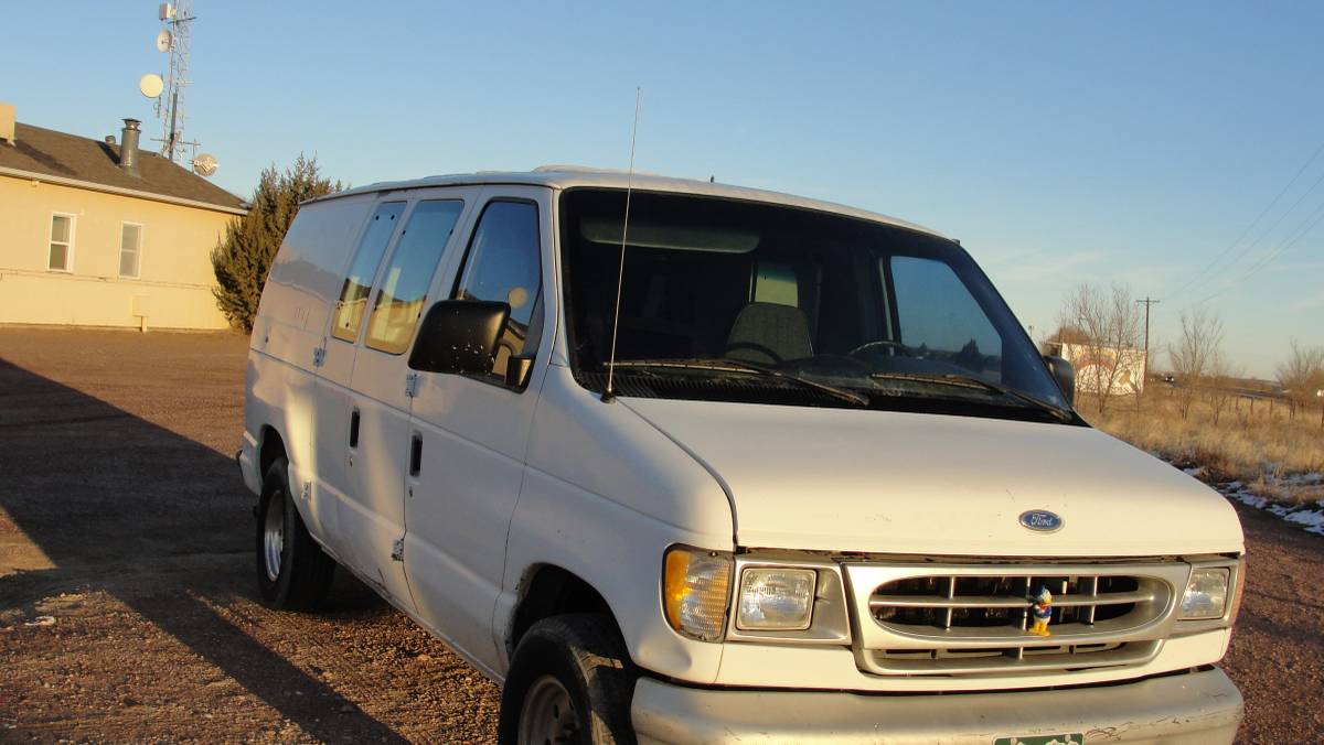 Ford-e250-econoline-cargo-van-1996-white-2