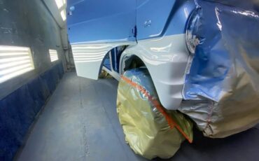 Ford-e300-1973-blue-10