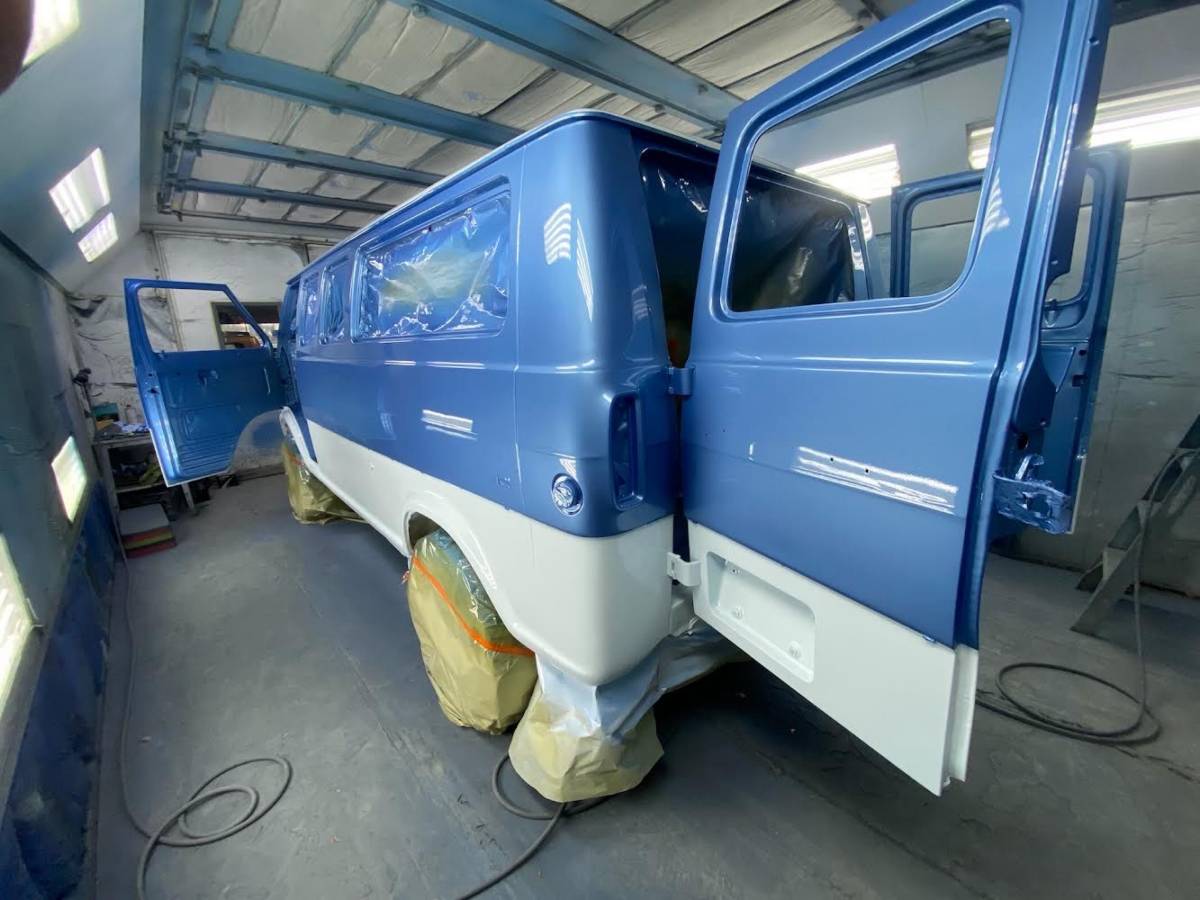 Ford-e300-1973-blue-19