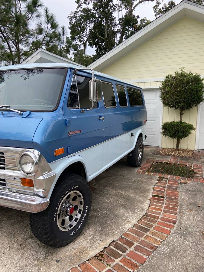 Ford-e300-1973-blue-2