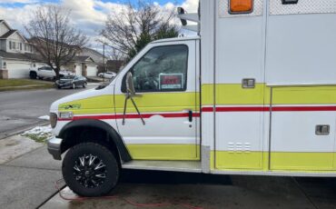 Ford-e350-4-x-4-ambulance-package-diesel-1992-white-11