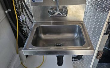 Ford-e350-box-truck-1990-black-20