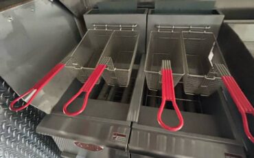 Ford-e350-box-truck-1990-black-6