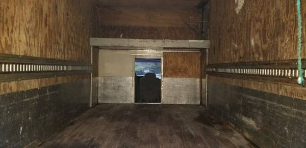 Ford-e350-box-truck-diesel-1994-11