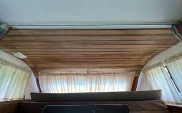 Ford-e350-class-c-1994-white-11