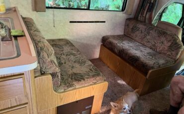 Ford-e350-class-c-1994-white-2